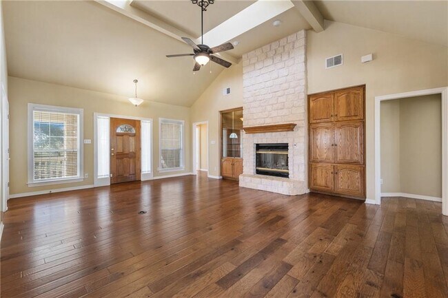 Building Photo - 2550 Co Rd 233