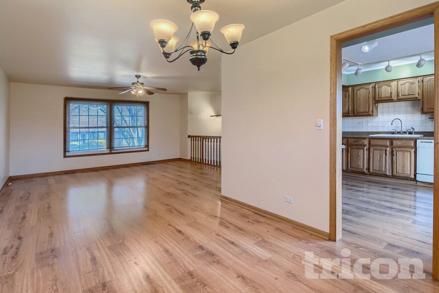 Building Photo - 1045 Brush Hill Ln