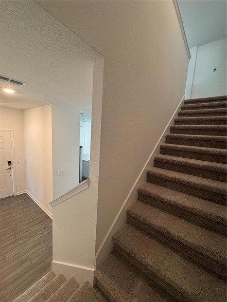 Building Photo - 4838 SW 81st Lp