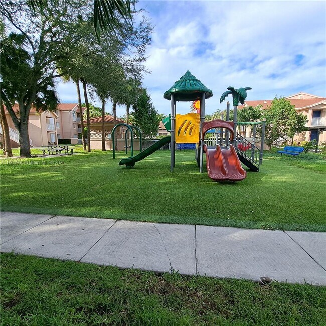 Building Photo - 15770 SW 106th Terrace