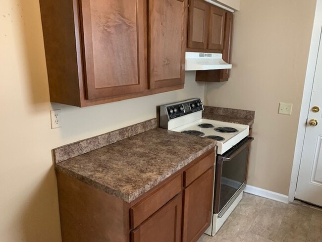 Building Photo - $950 Harrisburg 3 bedroom house for rent