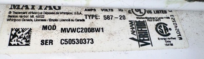 Building Photo - Nice 2 Bedroom/2.5 Bath/1 Car Garage End Unit Townhome For Rent!