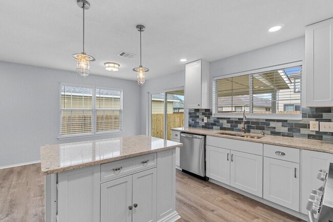 Building Photo - 5616 Victory Gallop Dr