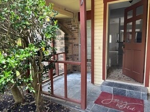 Building Photo - 3303 Westwick Dr
