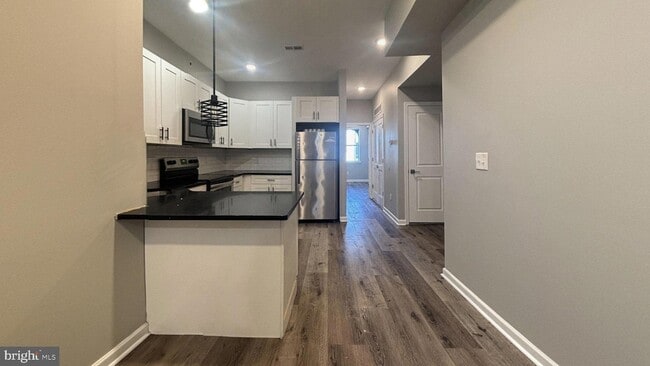 Building Photo - 3232 W Berks St