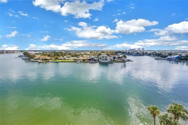 Building Photo - 9415 Blind Pass Rd