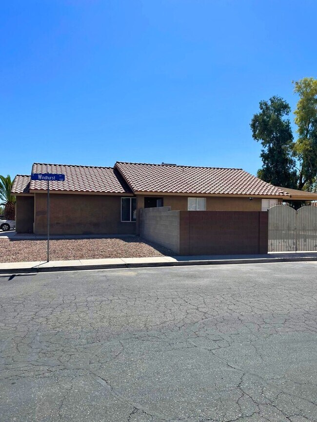 Building Photo - NEWLY RENOVATED 3BD/2BA SINGLE FAMILY HOME IN NORTH LAS VEGAS!