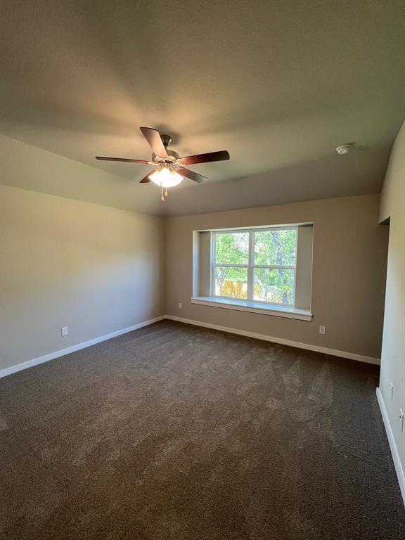 Building Photo - 1601 Fenton Hl Dr