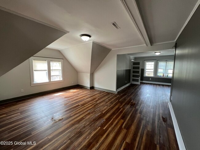 Building Photo - 1084 Wendell Ave