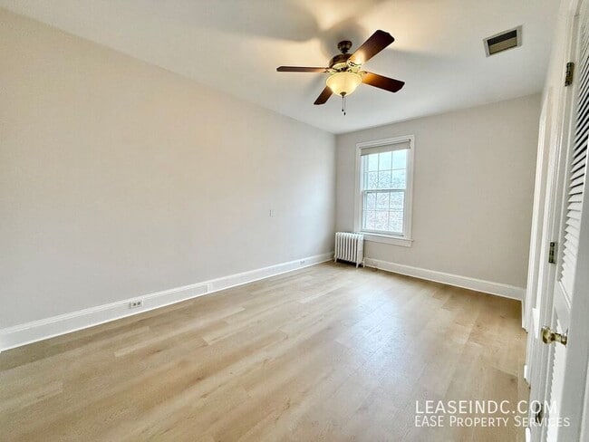 Building Photo - 1507 Vermont Ave NW