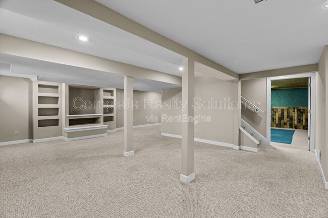 Building Photo - 16610 Green Needle Ct