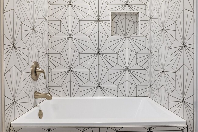 Building Photo - 3 Bedroom Home with Ocean Views in Point Loma