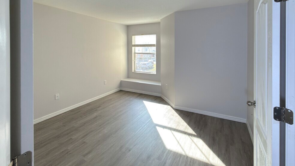 Building Photo - 4046 Mountain Chestnut Way