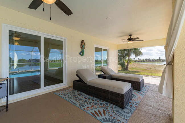 Building Photo - 304 NW 12th Ln