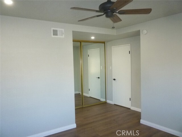 Building Photo - 1432 W 172nd St
