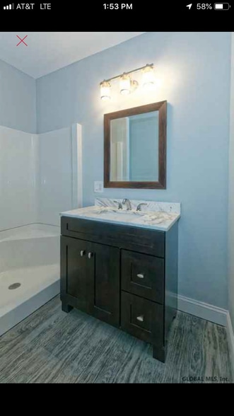 Building Photo - 508 6th Ave