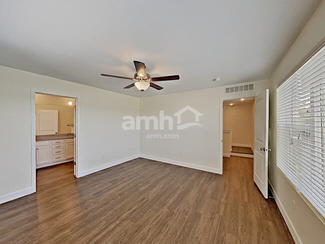 Building Photo - 4747 Crestone Peak St