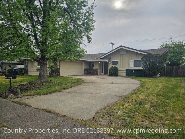 Building Photo - Spacious 3-Bedroom 2-Bathroom Home in Mary Lake Subdivision Available Now!