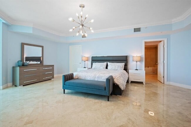 Building Photo - 1430 S Ocean Blvd