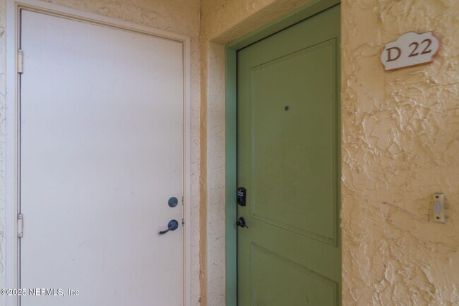 Building Photo - 108 Laguna Villa Blvd