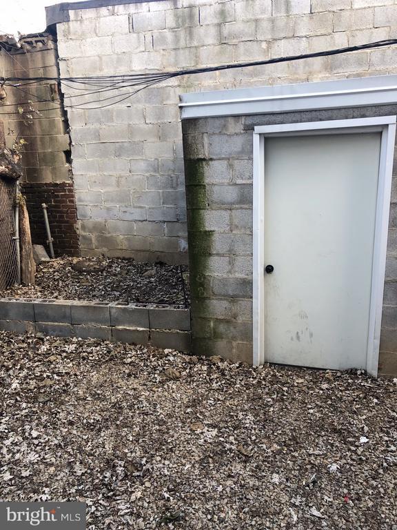 Building Photo - 2943 D St