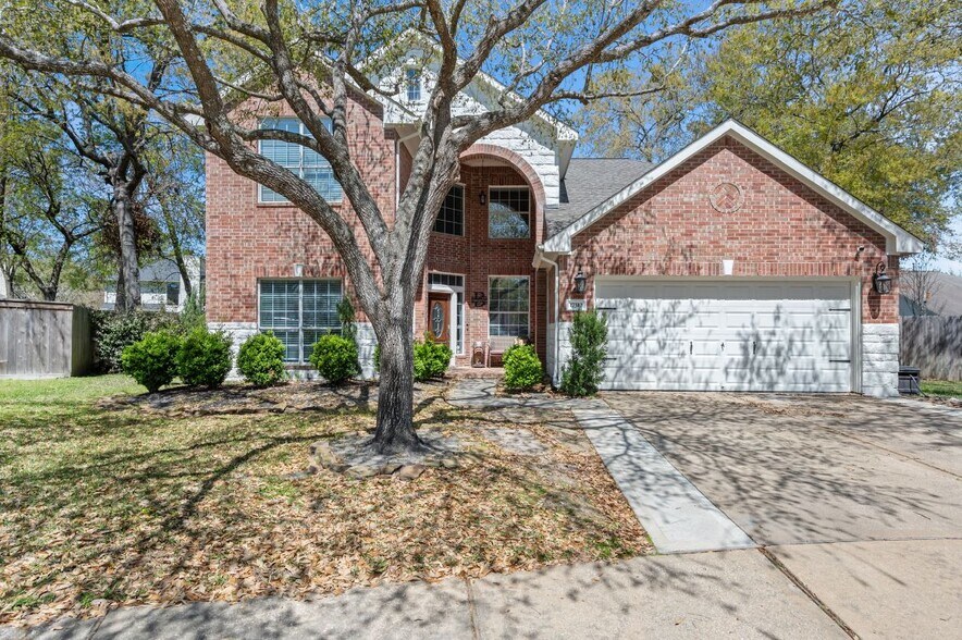Primary Photo - 17310 Scotts Bluff Ct