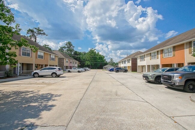 Building Photo - 13080 Burgess Ave