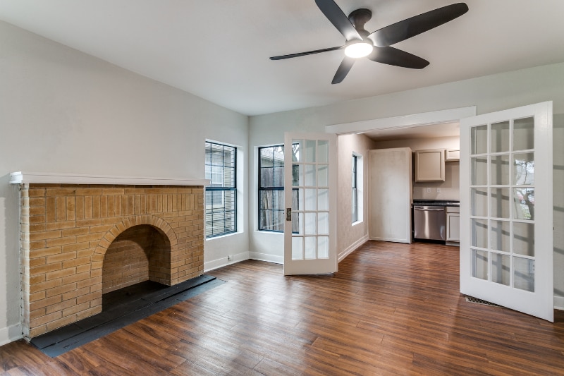 Building Photo - 826 N Clinton Ave