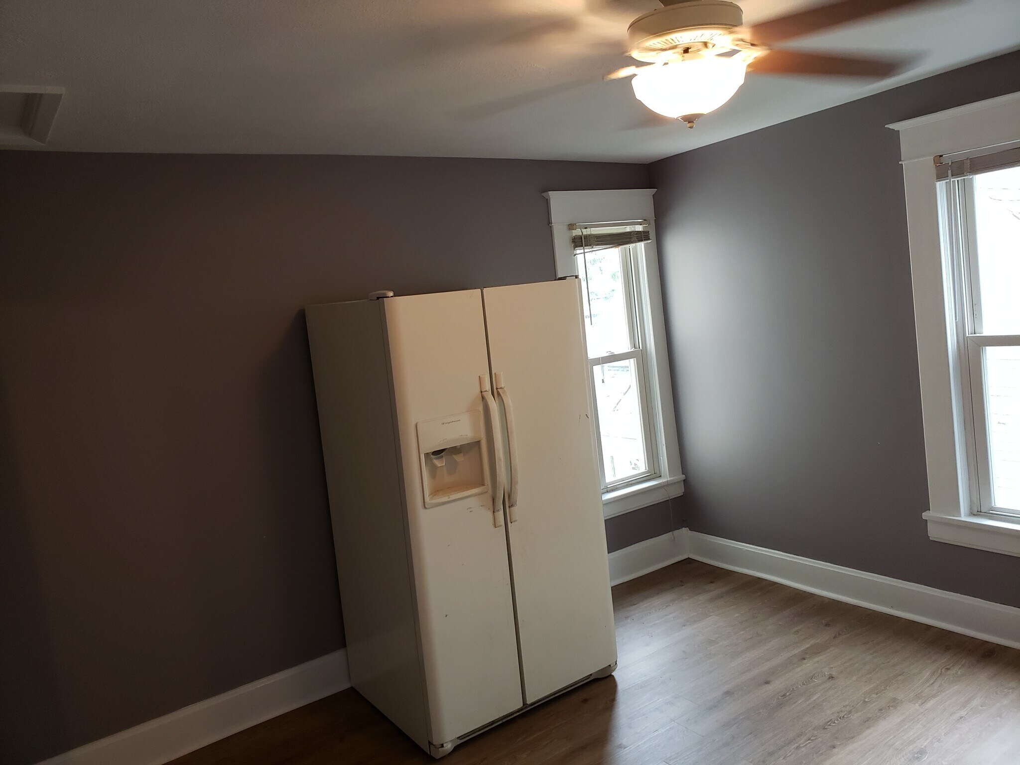 Building Photo - 1152 N Columbus St