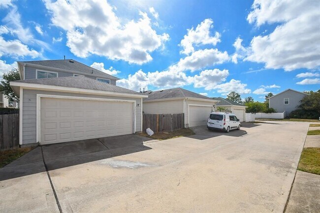Building Photo - 20638 Patriot Park Ln