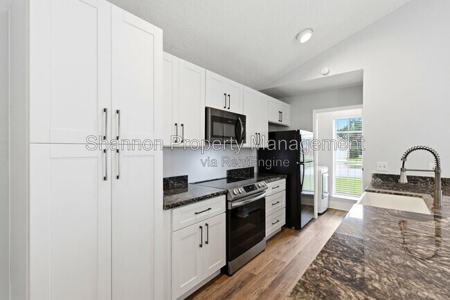 Building Photo - 16625 Ivy Grove Dr