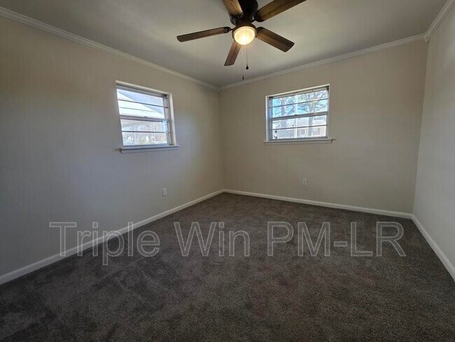 Building Photo - 1413 Nannette St