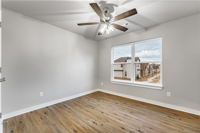 Building Photo - 2908 SW Grandshire Ave