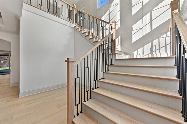 Building Photo - 2447 Rock Maple Dr NE