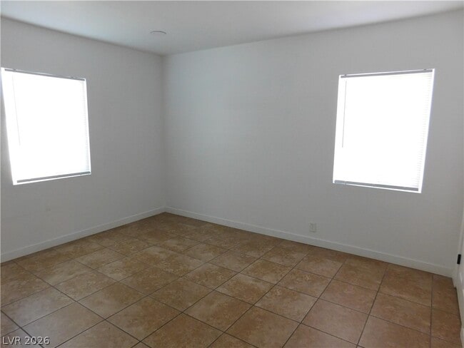 Building Photo - 4524 Fulton Pl