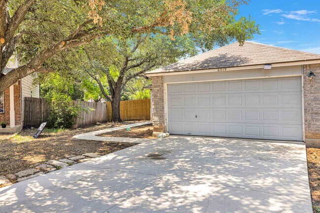 Building Photo - 6019 Old Corral