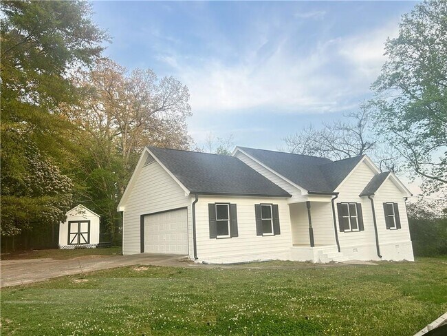 Building Photo - 3590 Chamblee Gap Rd