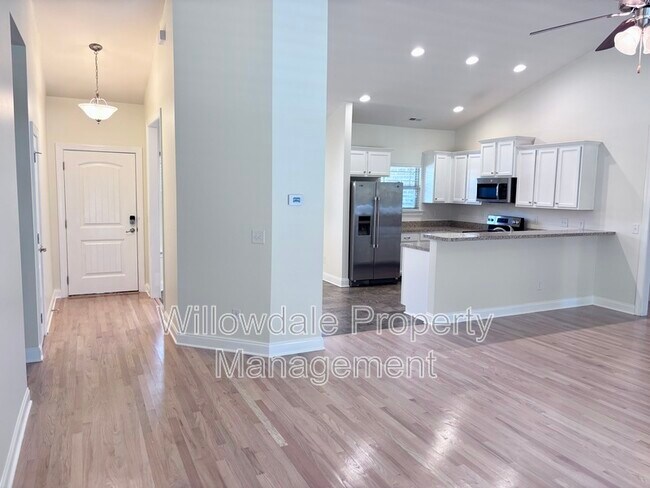 Building Photo - 76 Deep Clay Cir