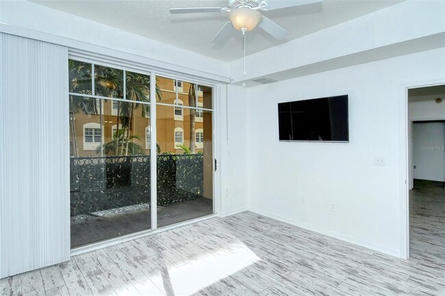 Building Photo - 1064 N Tamiami Trl