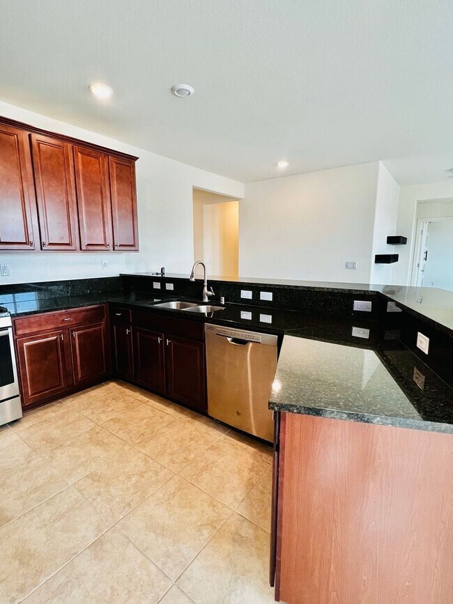 Building Photo - 1114 Lahontan Dr