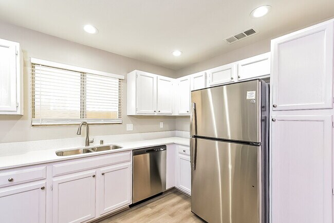 Building Photo - 5359 Hanging Tree Ln