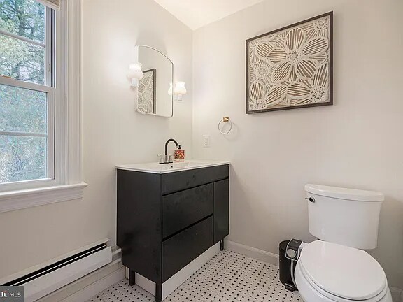 Building Photo - 1546 Dranesville Rd