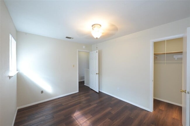 Building Photo - 4713 Teri Rd