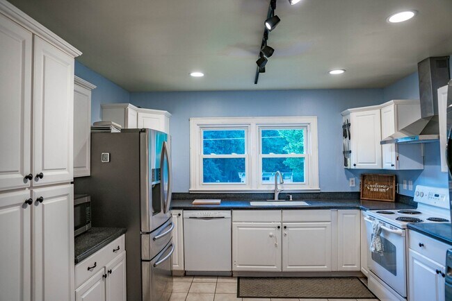 Building Photo - Delightful Retreat in Chesnee, SC