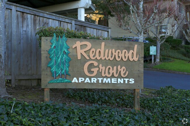 Building Photo - Redwood Grove Apartments
