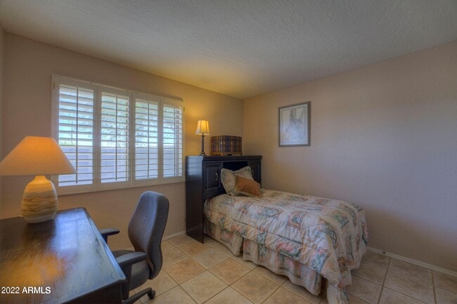 Building Photo - 35714 7th Ave