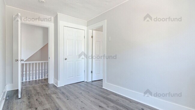 Building Photo - 11 Pleasant St