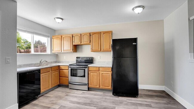 Building Photo - 38 S Meade St