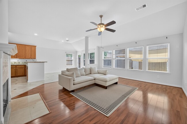 Building Photo - 9511 Mankay Ln