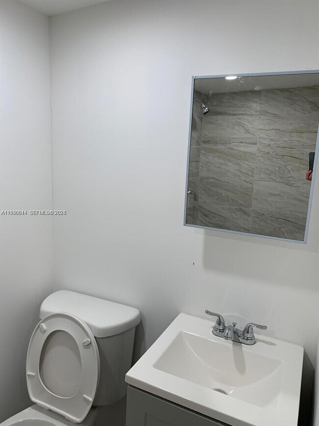 Building Photo - 20811 NW Miami Pl